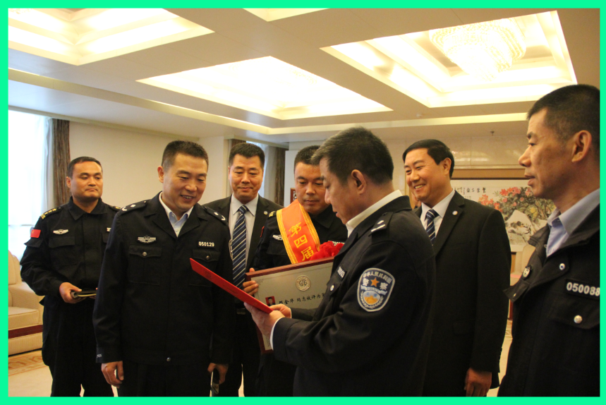 1476958418887702.png 11.png